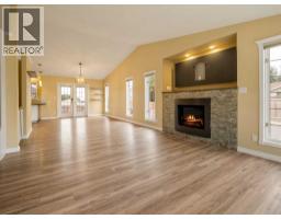 Living room - 4629 Prominence Place, Taber, AB T1G1E3 Photo 7