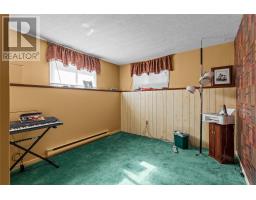 346 Canada Drive thumbnail 17