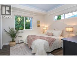 7348 Ridgedown Crt, Central Saanich, BC V8M2H7 Photo 29
