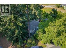 7348 Ridgedown Crt, Central Saanich, BC V8M2H7 Photo 56