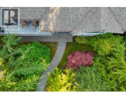 7348 Ridgedown Crt, Central Saanich, BC V8M2H7 Photo 53