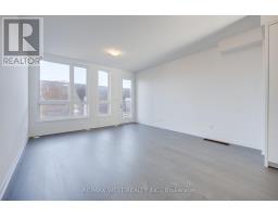 122 Green Gardens Boulevard, Toronto, ON M6A0E5 Photo 10