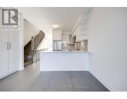 122 Green Gardens Boulevard, Toronto, ON M6A0E5 Photo 11