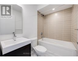 122 Green Gardens Boulevard, Toronto, ON M6A0E5 Photo 16