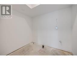 122 Green Gardens Boulevard, Toronto, ON M6A0E5 Photo 30
