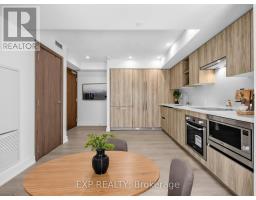 611 - 19 Bathurst Street, Toronto, ON M5V0N2 Photo 7