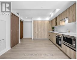 611 - 19 Bathurst Street, Toronto, ON M5V0N2 Photo 8