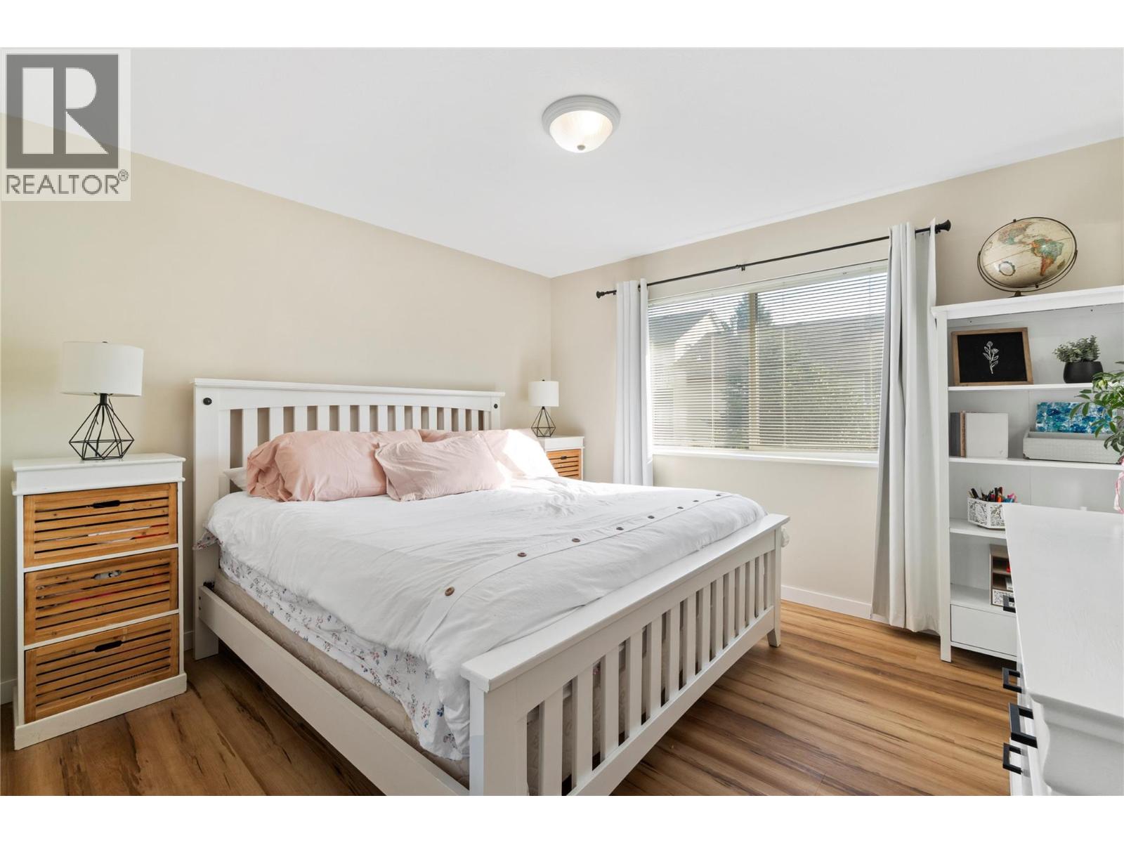 #16 801 20 Street NE - 18