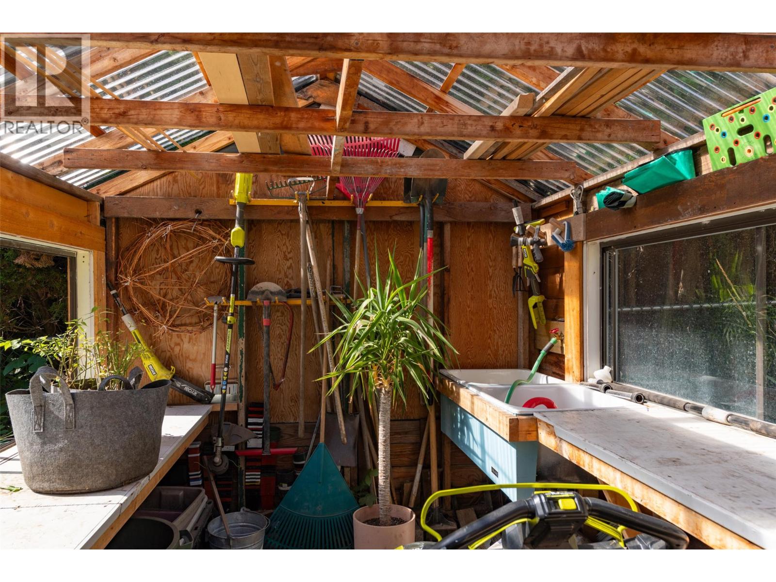  1764 Highland Drive North, Kelowna