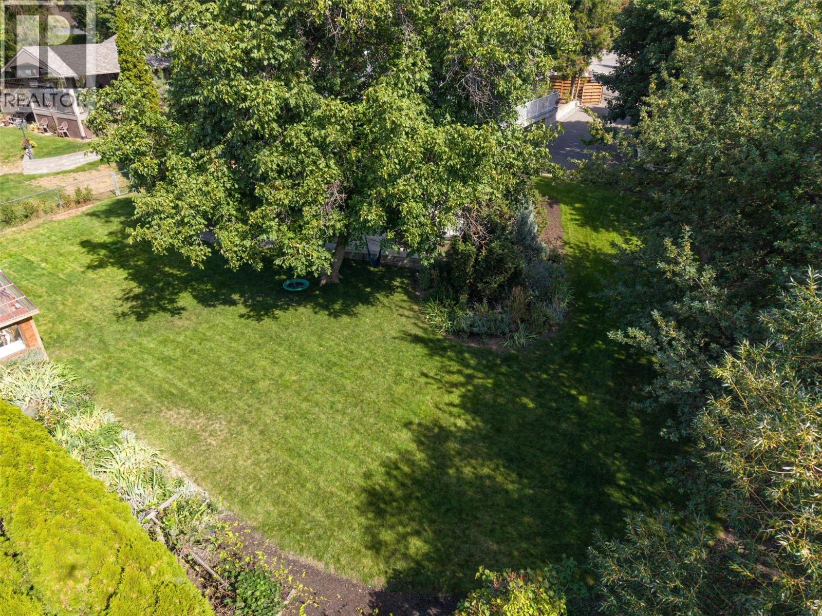  1764 Highland Drive North, Kelowna