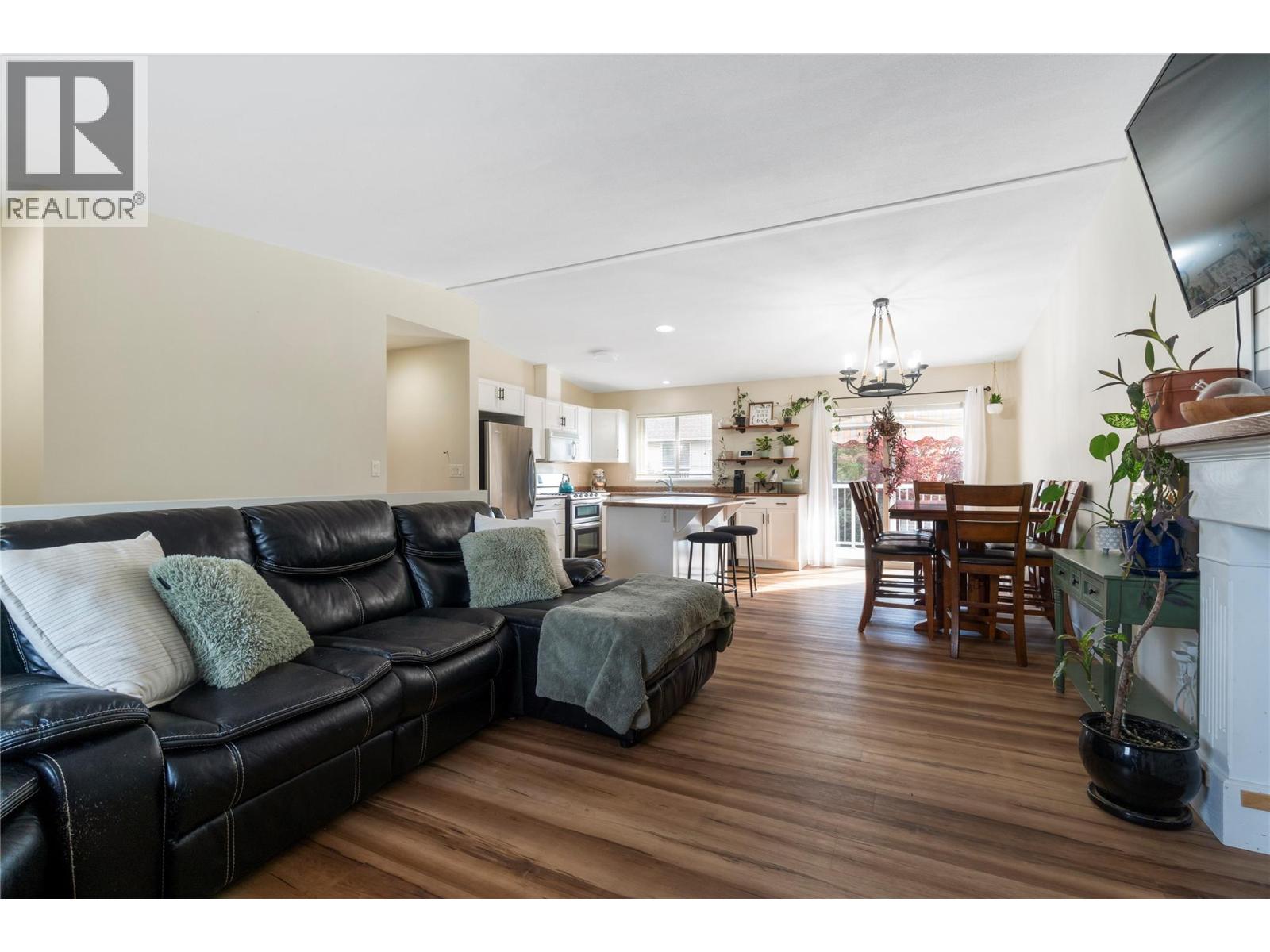 #16 801 20 Street NE - 15