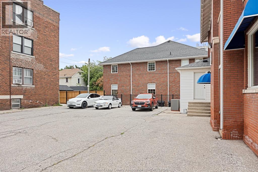 1395 OUELLETTE AVENUE, Windsor — photo 23