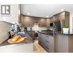 2020 Parkway Boulevard, Coquitlam, BC V3E3N2 Photo 14