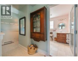 4981 Geer Road, Sechelt, BC V7Z0B9 Photo 19