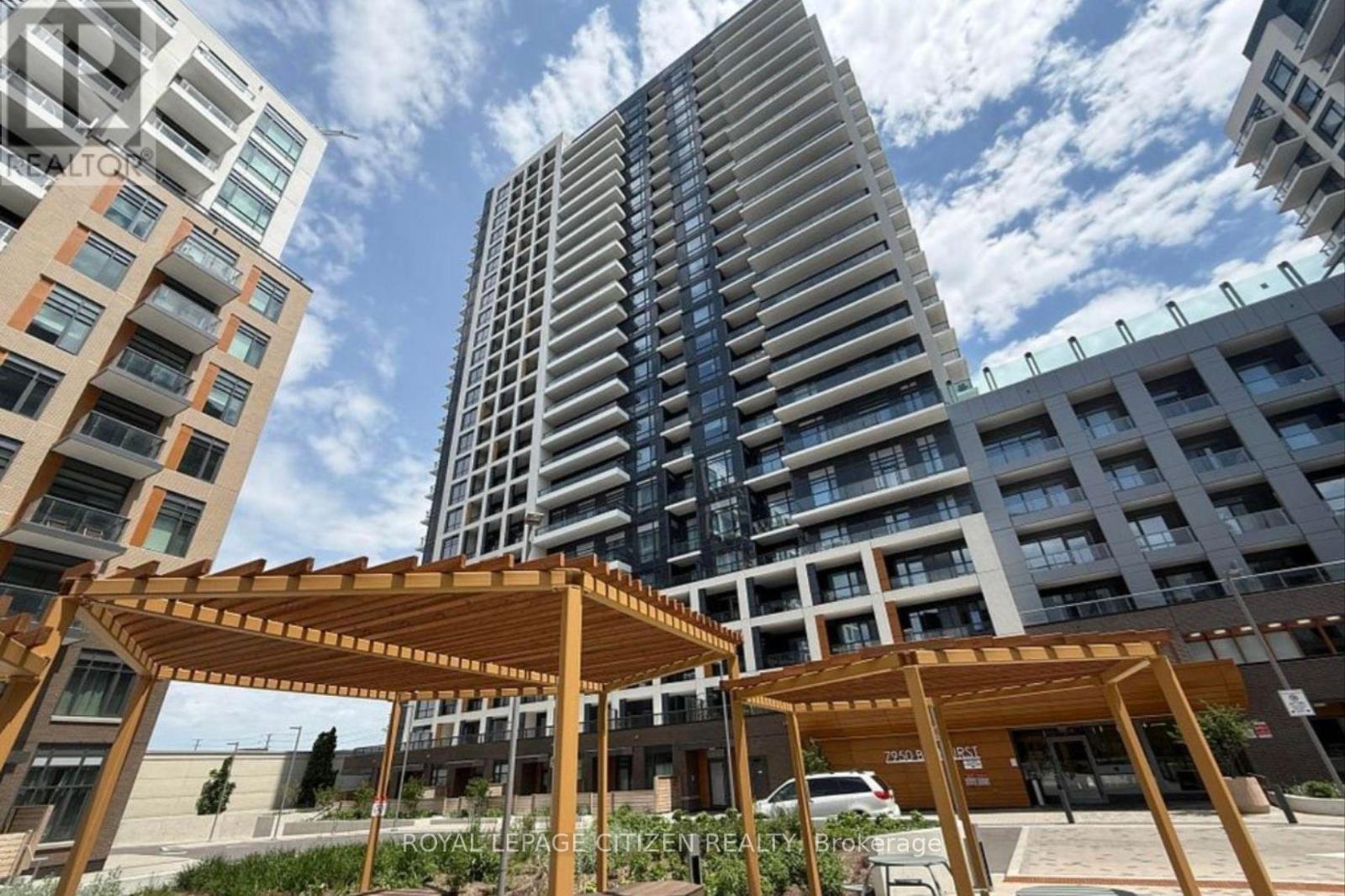 Photo of 7950 Bathurst Street