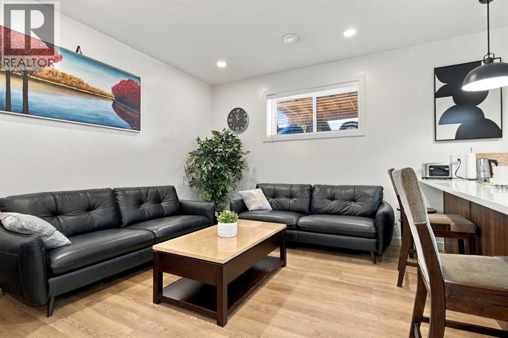11459 107 Avenue - Image 33