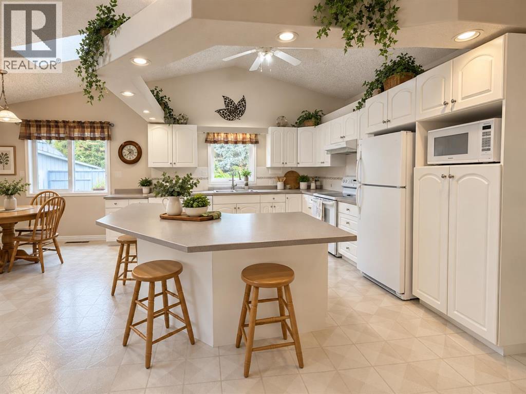 42 Staffordville Crescent N - 10
