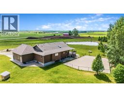 4pc Bathroom - 252042 Township Road 230, Rural Wheatland County, AB T1P0T2 Photo 8