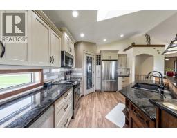 252042 Township Road 230, Rural Wheatland County, AB T1P0T2 Photo 16