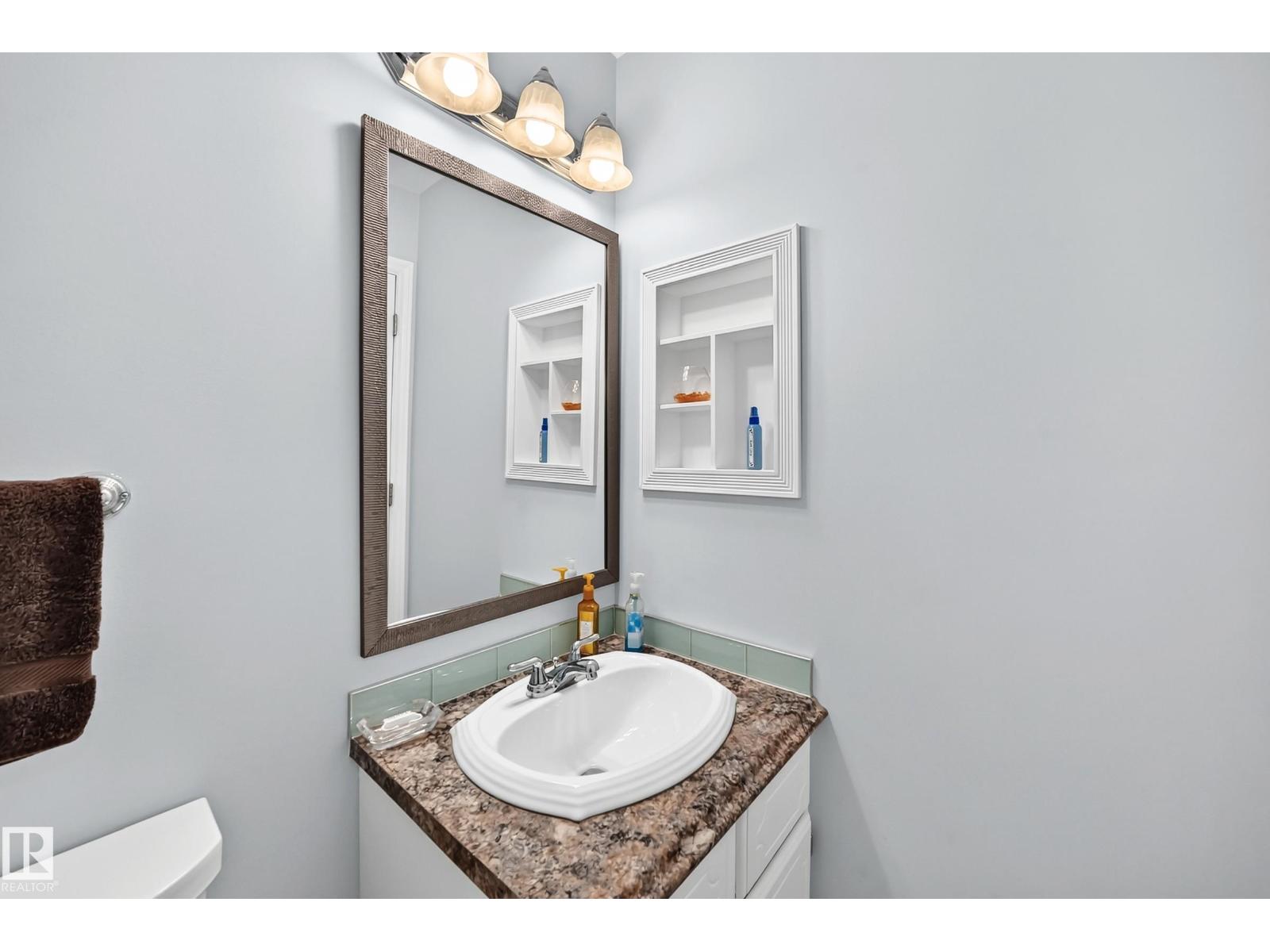 10451 26 AV NW - 26