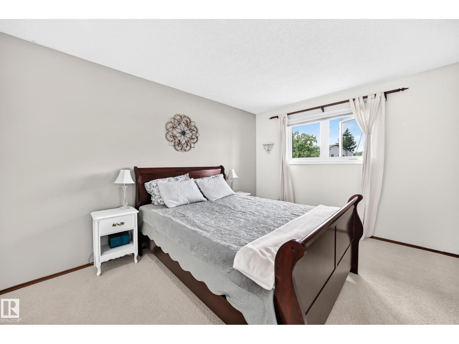 10451 26 AV NW - Image 45
