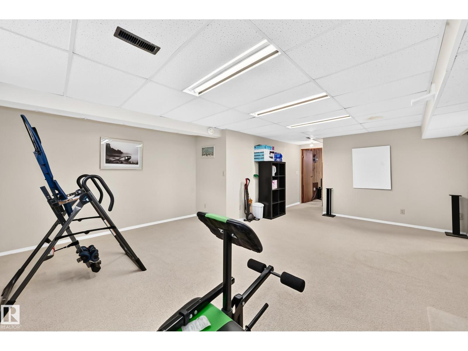 10451 26 AV NW - 57