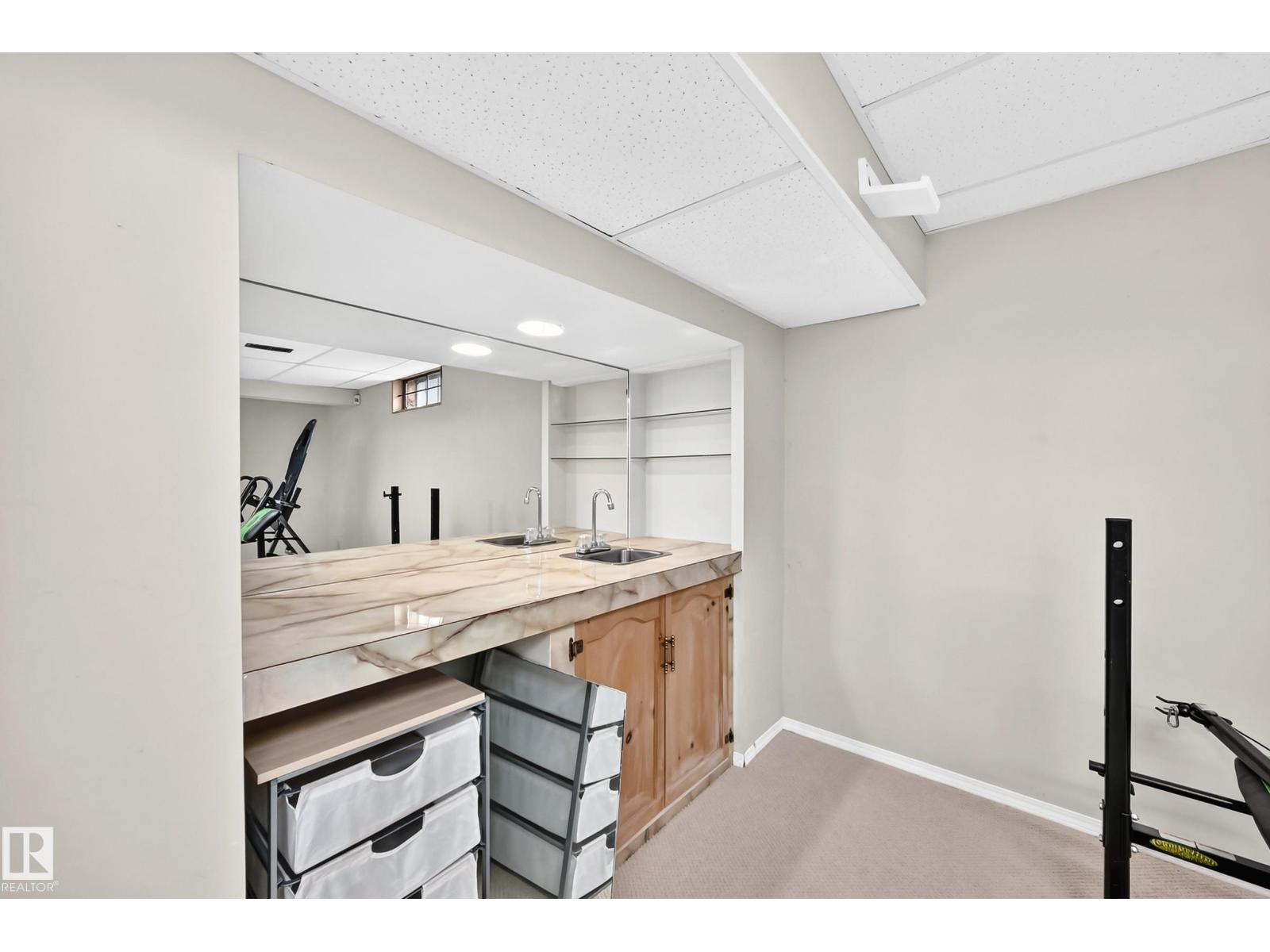10451 26 AV NW - 59