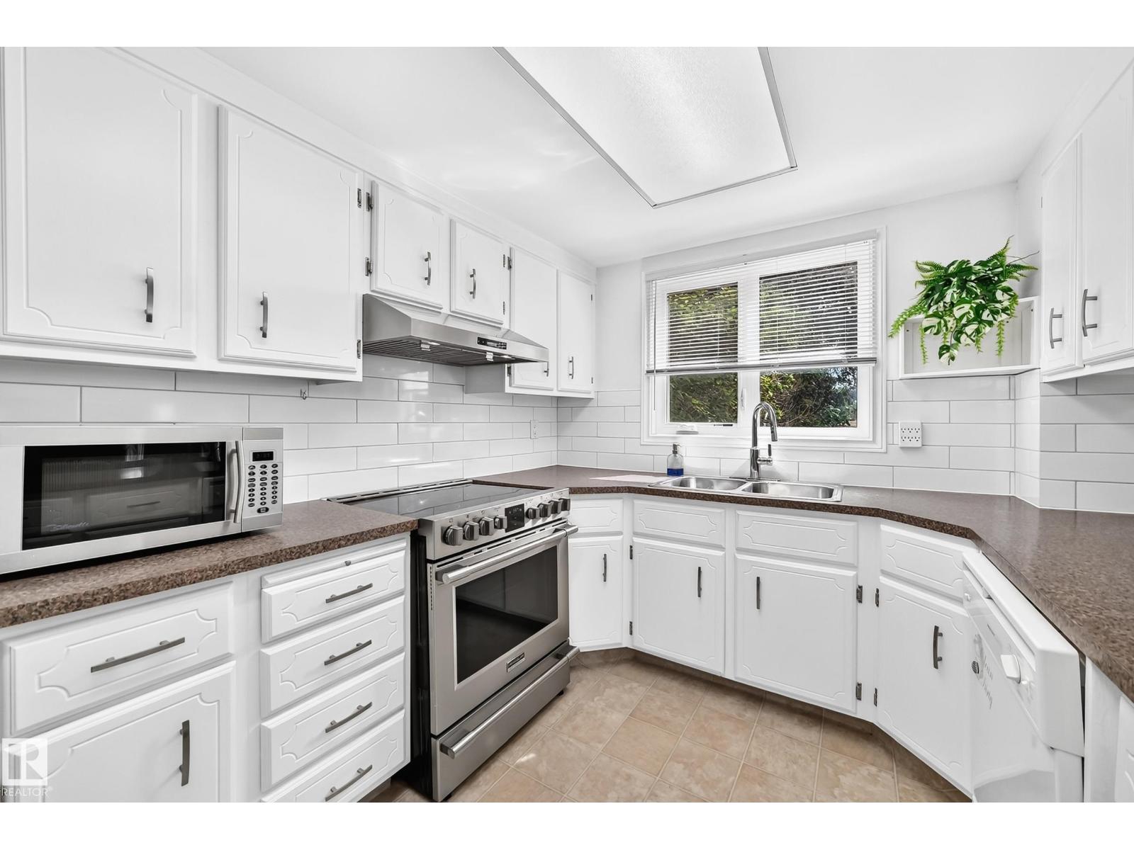 10451 26 AV NW - Image 6