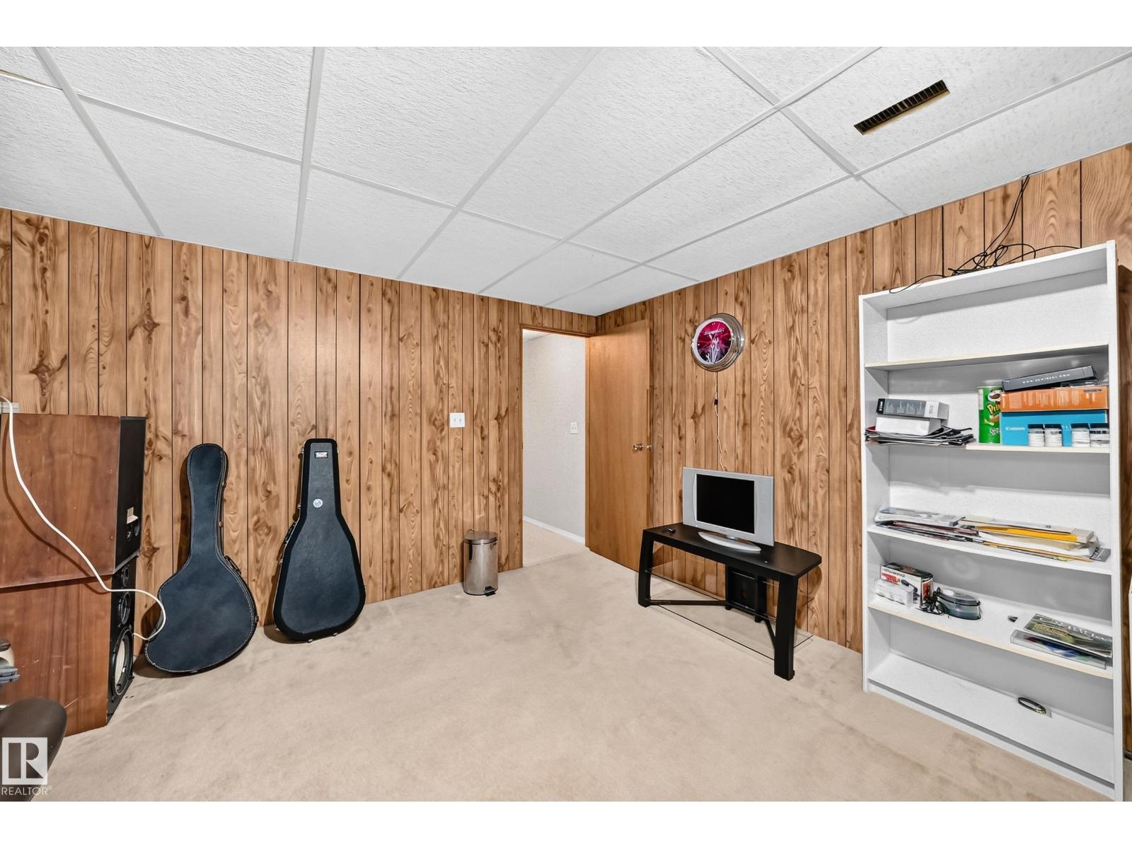 10451 26 AV NW - Image 61
