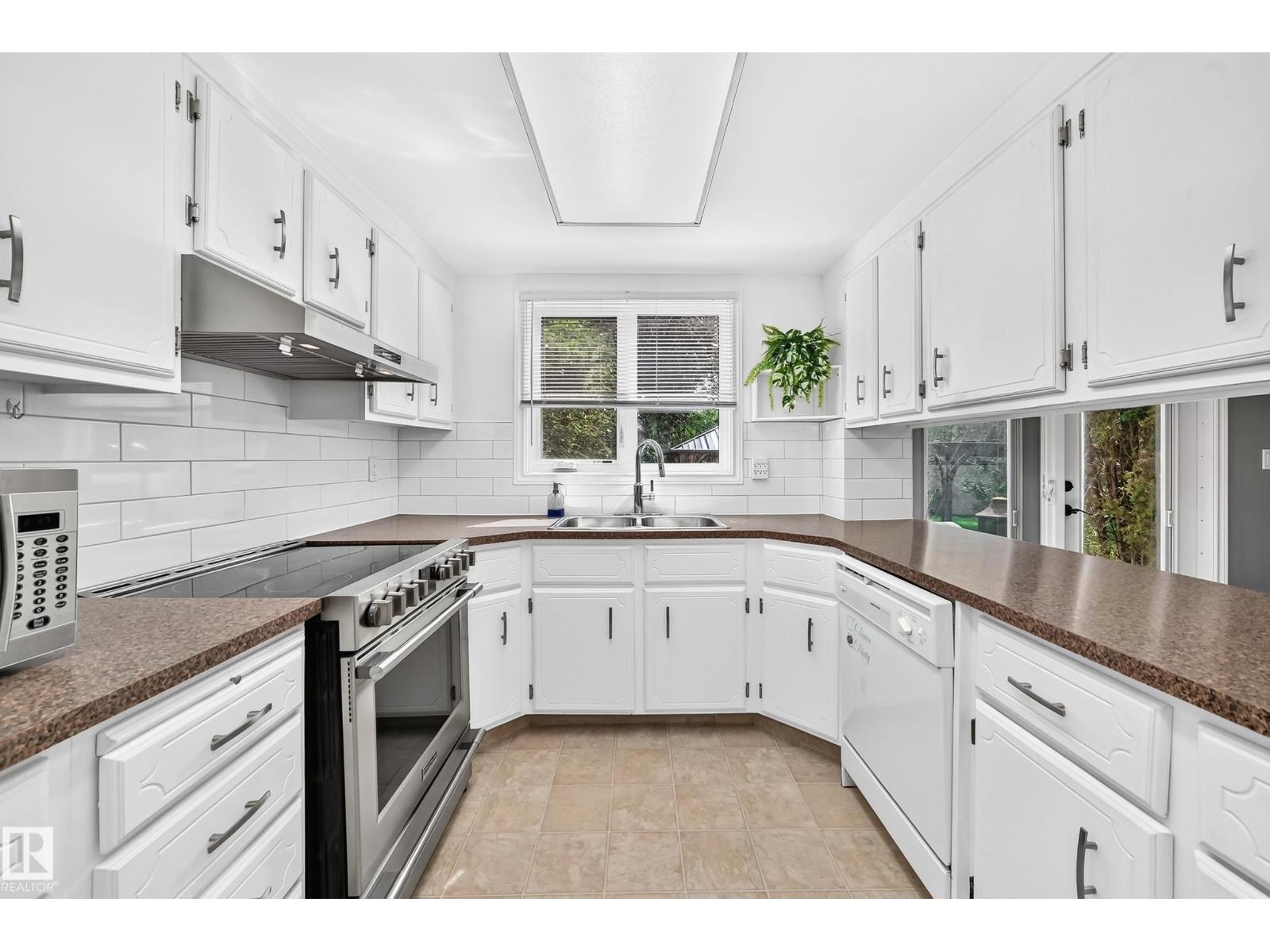 10451 26 AV NW - Image 7