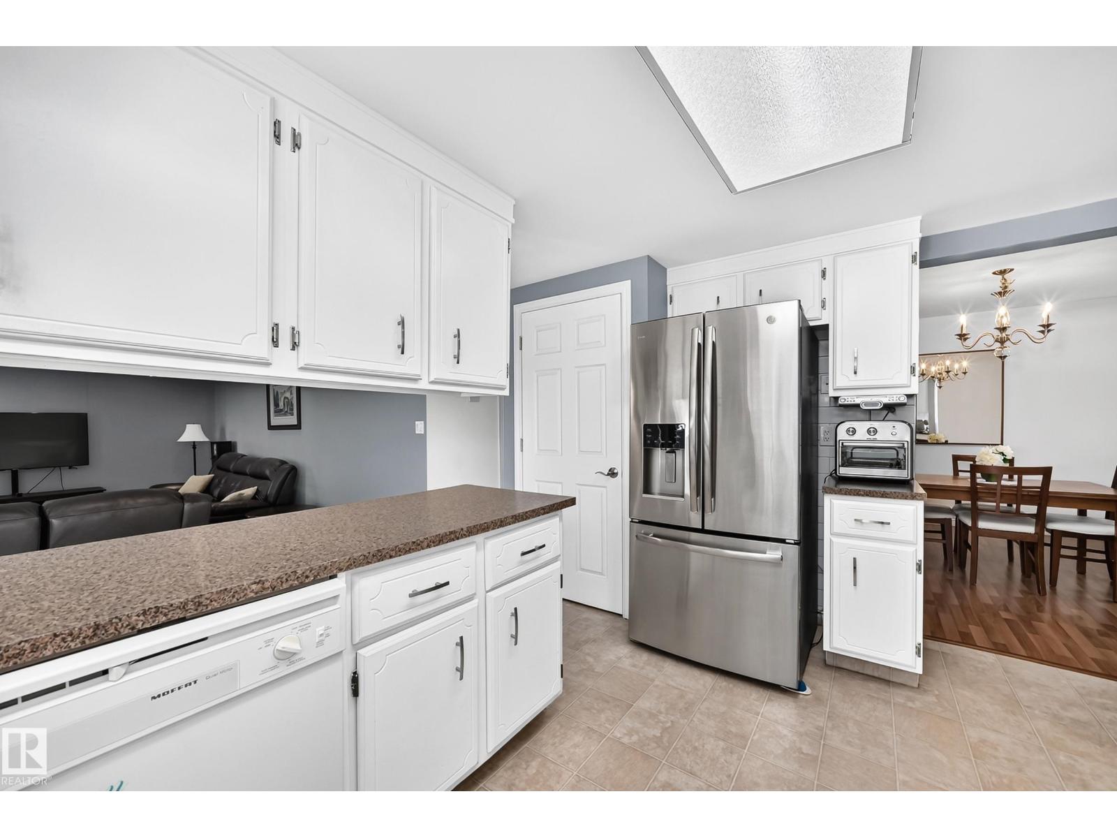 10451 26 AV NW - Image 9