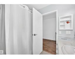 10451 26 Av Nw, Edmonton, AB T6J4K1 Photo 57