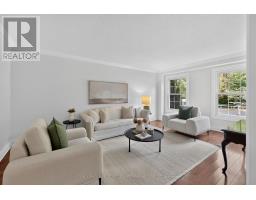 Family room - 3861 Promontory Crescent, Mississauga, ON L5L3N4 Photo 6