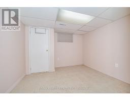 16 Opal Court, Toronto, ON M9V3N3 Photo 12
