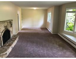 14150 Blackburn Avenue, White Rock, BC V4B2Z7 Photo 9