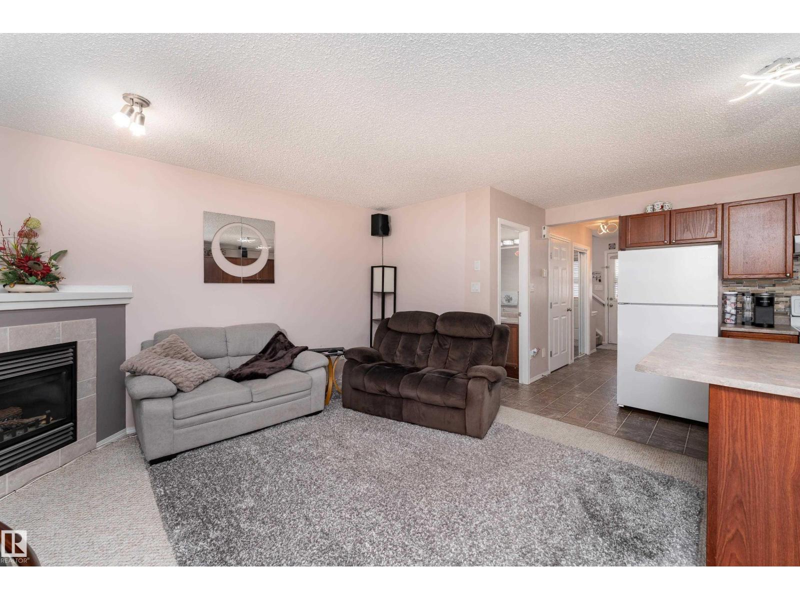 2309 27 AV NW - 10