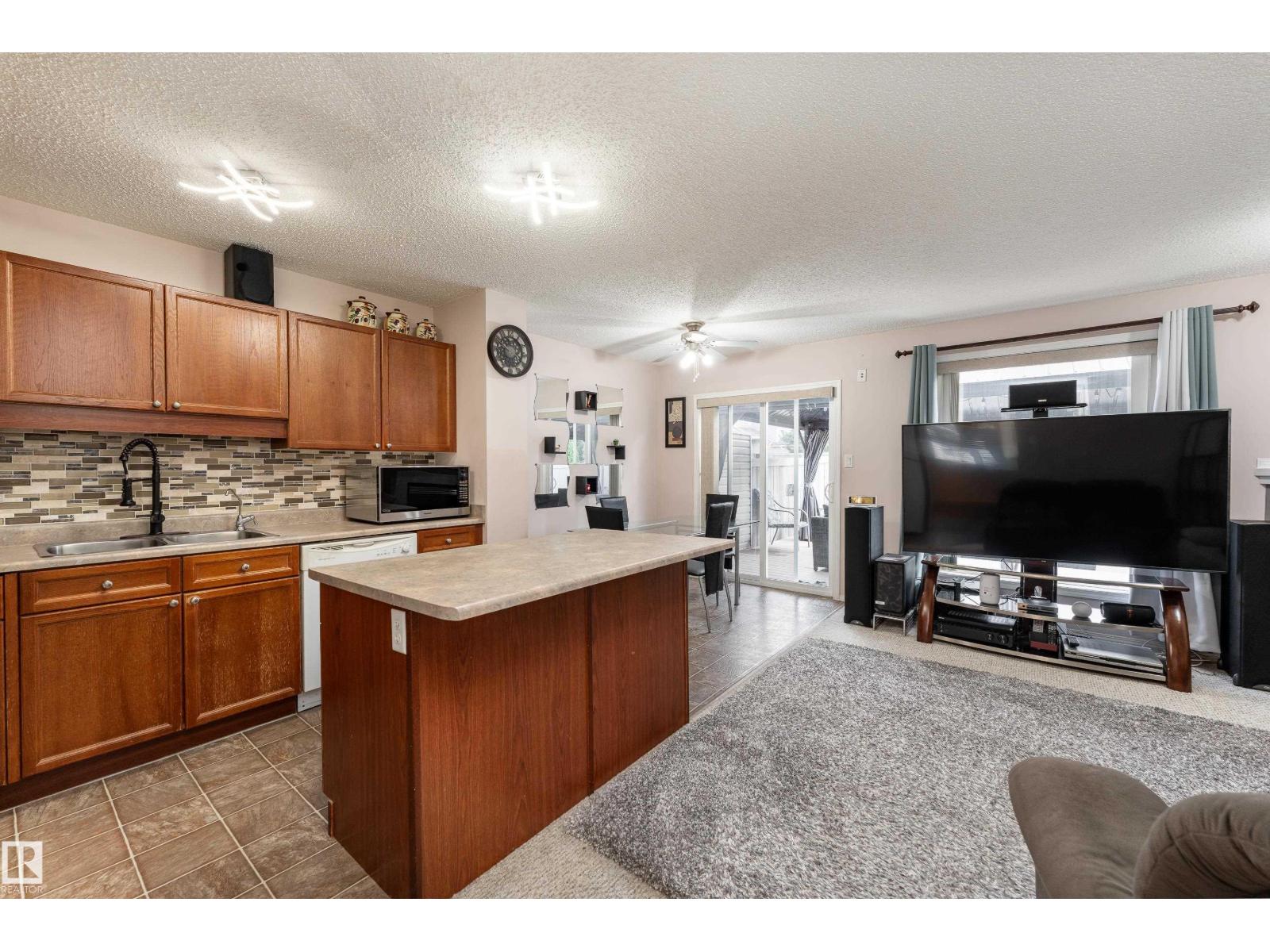 2309 27 AV NW - 5