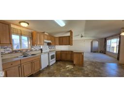 #56 4202 45 St, Wetaskiwin, AB T9A2L3 Photo 9