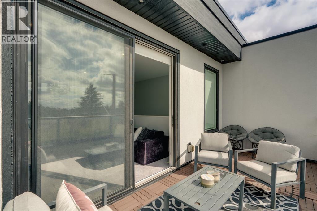 2106 49 Avenue SW - photo 35