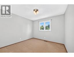 206 Huntham Place Ne, Calgary, AB T2K4G6 Photo 18