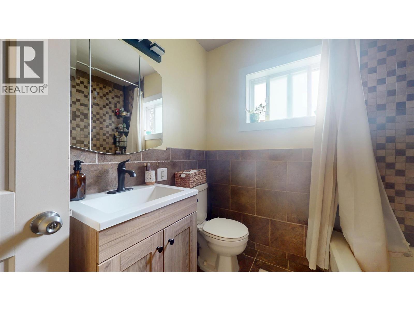 372 Fortier Street - Image 18