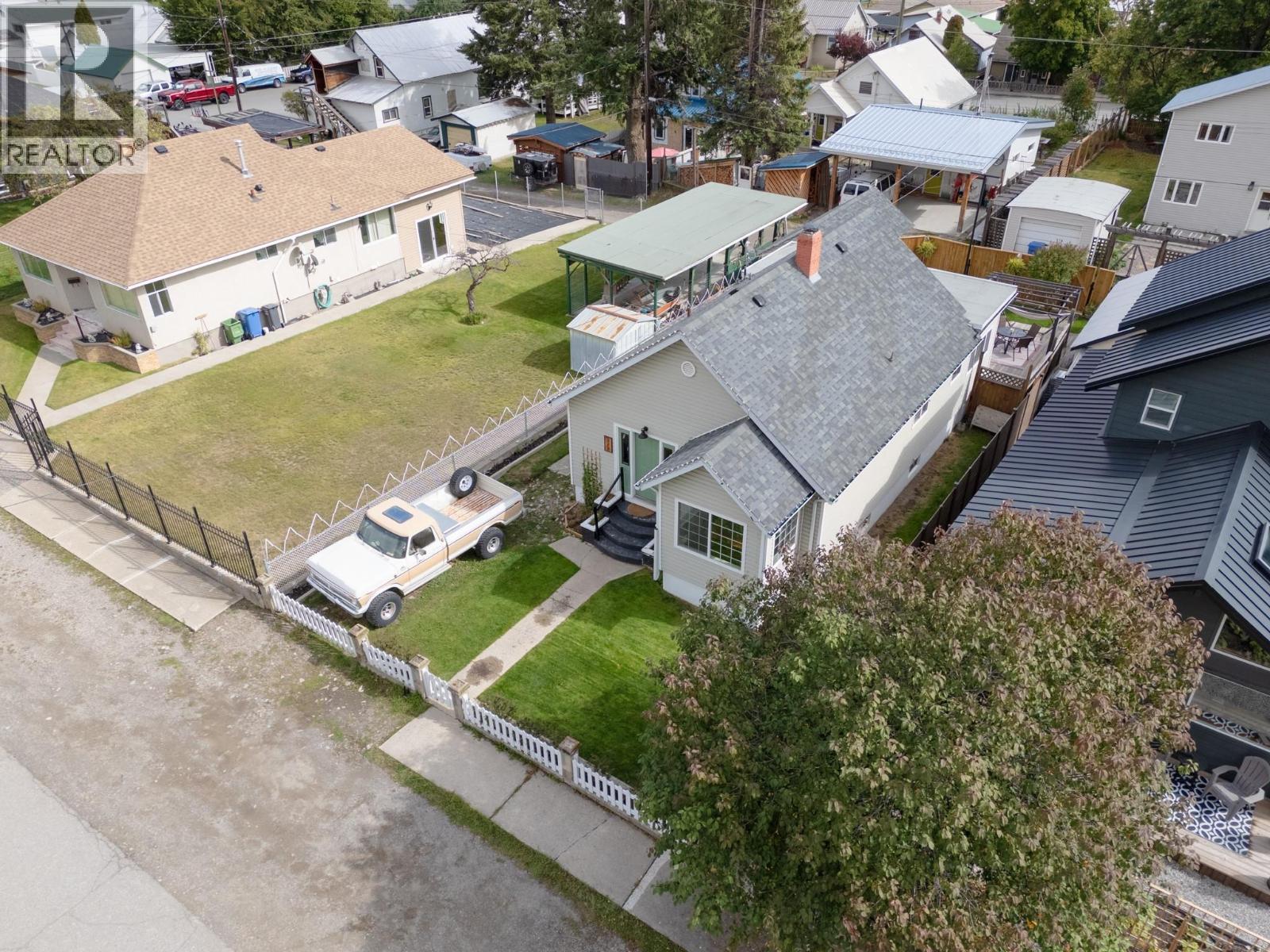 372 Fortier Street - Image 38