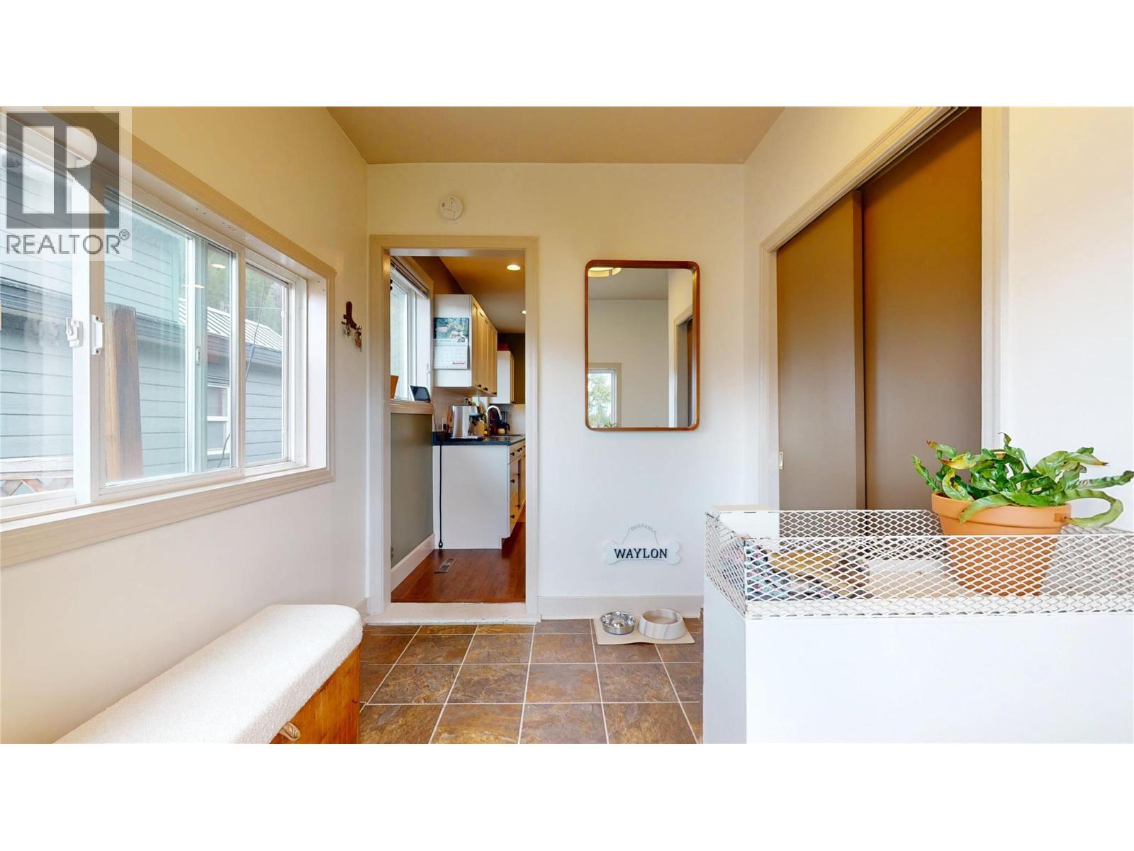 372 Fortier Street - 20
