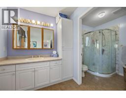 199 Coppertree Court, Kamloops, BC V2E2N4 Photo 23