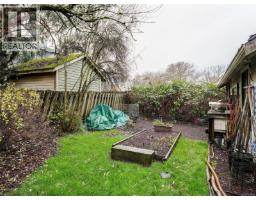 1029 Queens Ave, Victoria, BC V8T1M7 Photo 23
