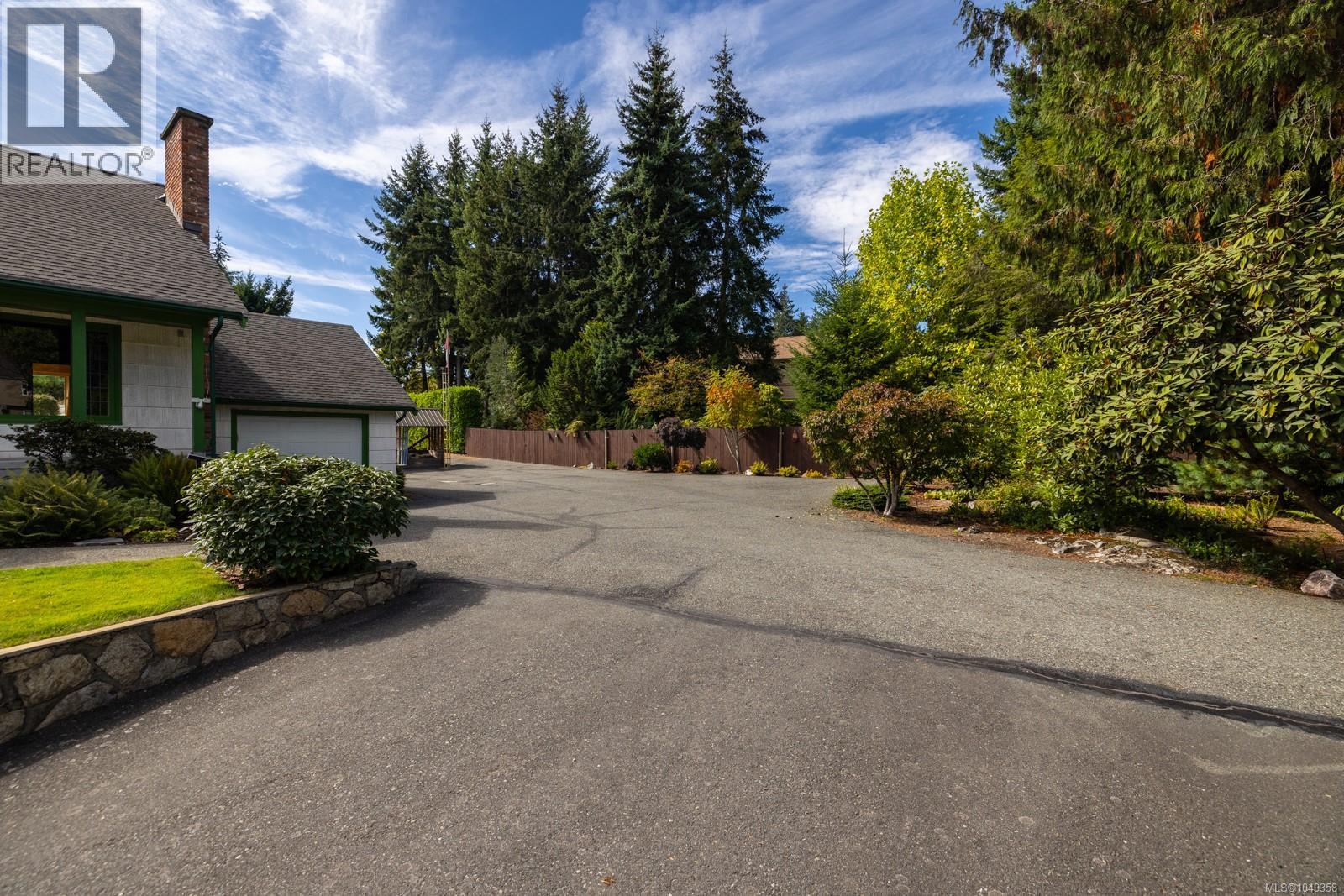 8620 Forest Park Pl - 44