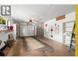 8620 Forest Park Pl, North Saanich, BC V8L5Z7 Photo 33