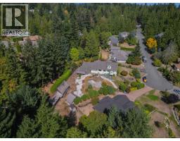 Recreation room - 8620 Forest Park Pl, North Saanich, BC V8L5Z7 Photo 6