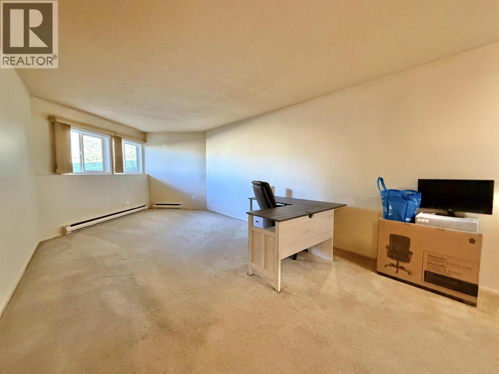 #211 280 N BROADWAY AVENUE - Image 8