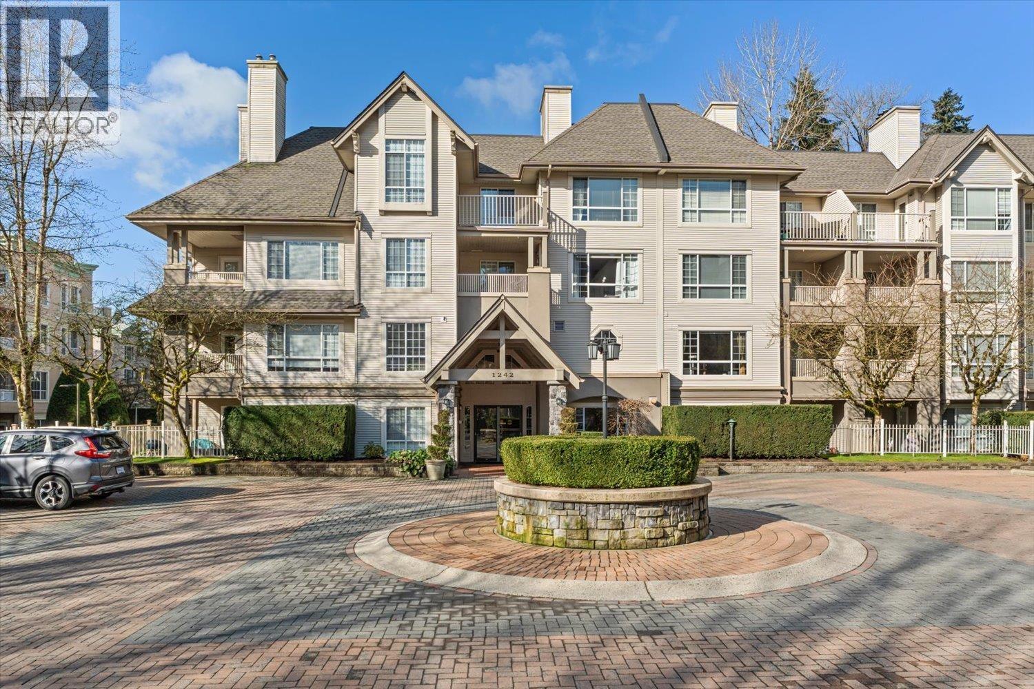 1 Bed, 1 Bath Apartment for Sale in Coquitlam – 418 1242 TOWN CENTRE BOULEVARD, Coquitlam – MLS# R3166715